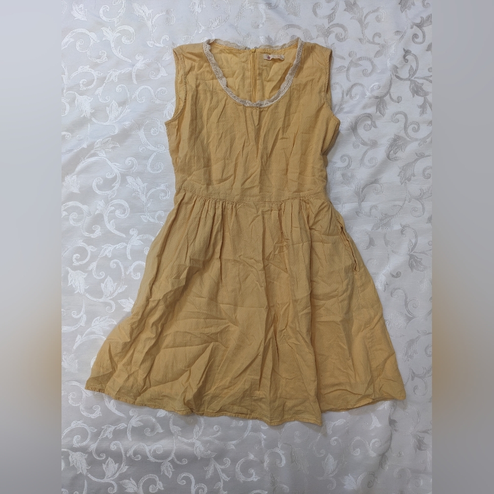 Yellow Sleeveless Sundress with pockets